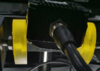 ?？抵悄芄I讀碼器讀取Pcb通孔二維碼案例 